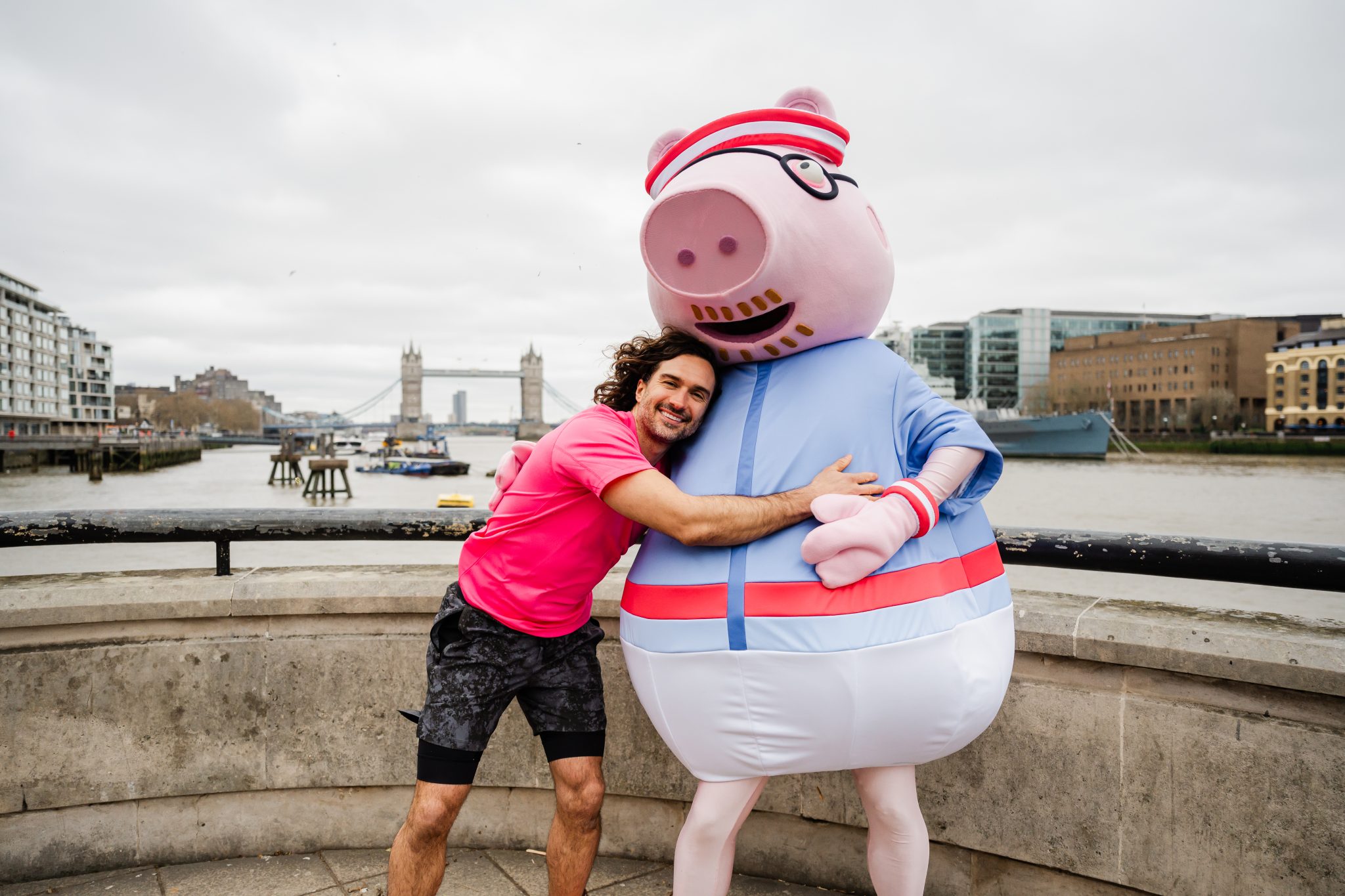 JoeWicksXDaddyPig_LondonMarathon_CharlieFlintPhotography_2026-83